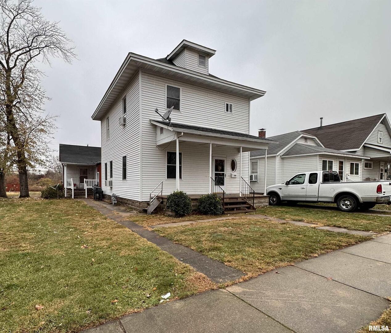 720 S Locust St., Centralia, IL 62801