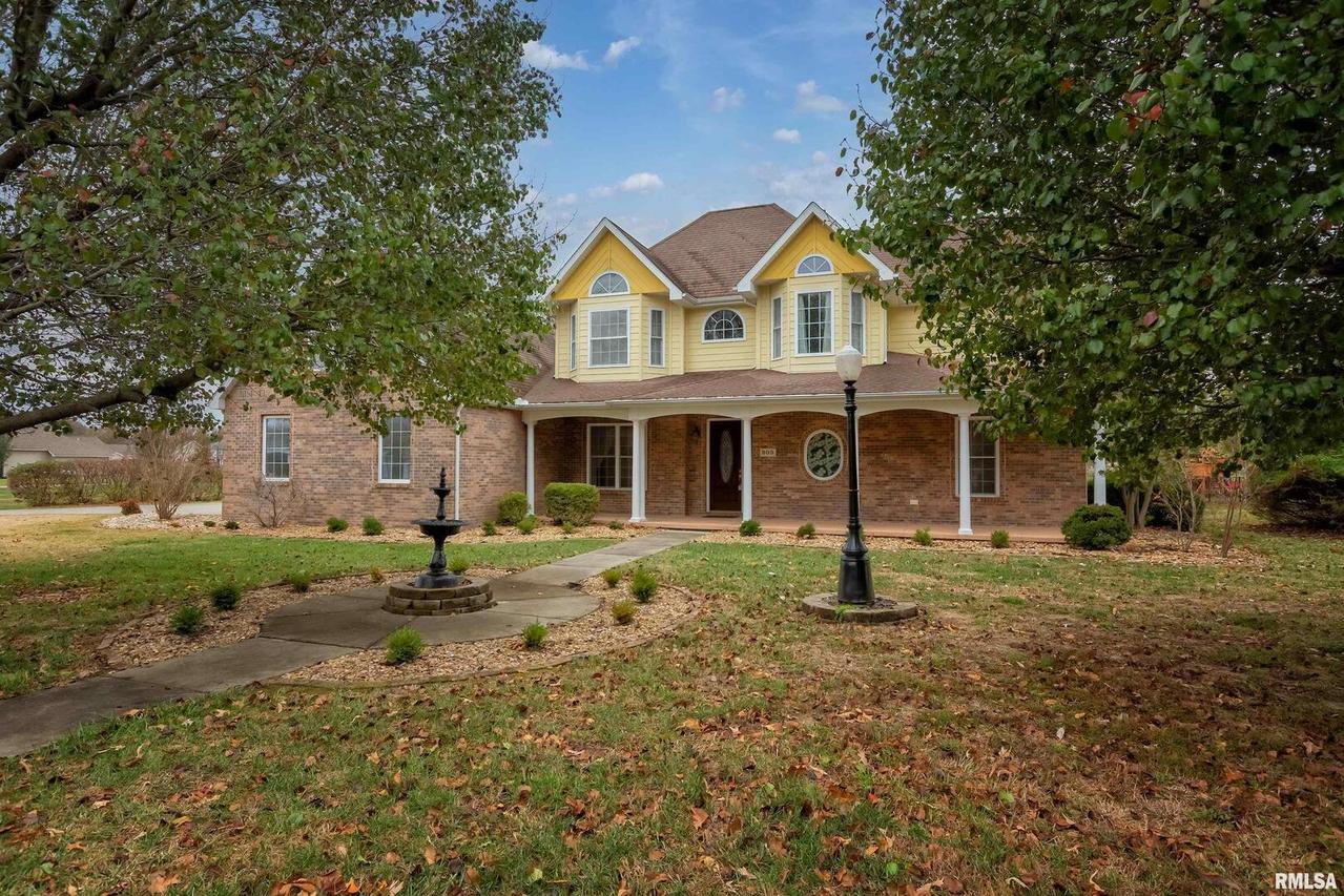 305 Twin Lakes Rd., Carterville, IL 62918