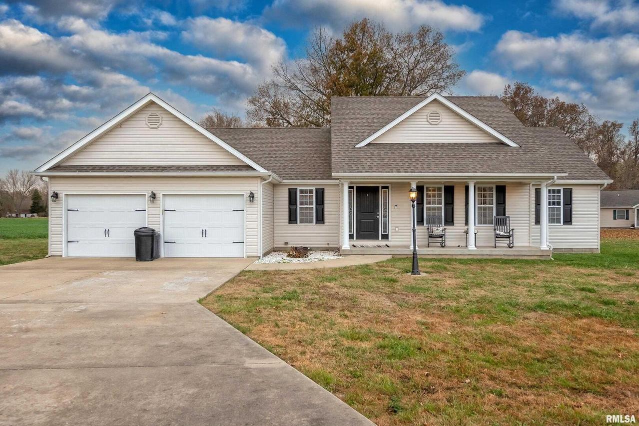 2301 Elias Dr., Herrin, IL 62948