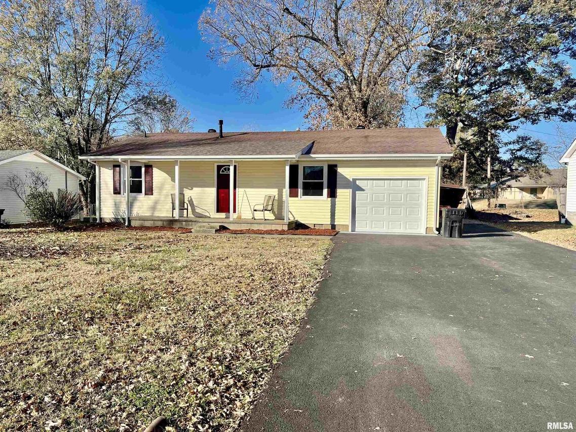 19 James Dr., Metropolis, IL 62960