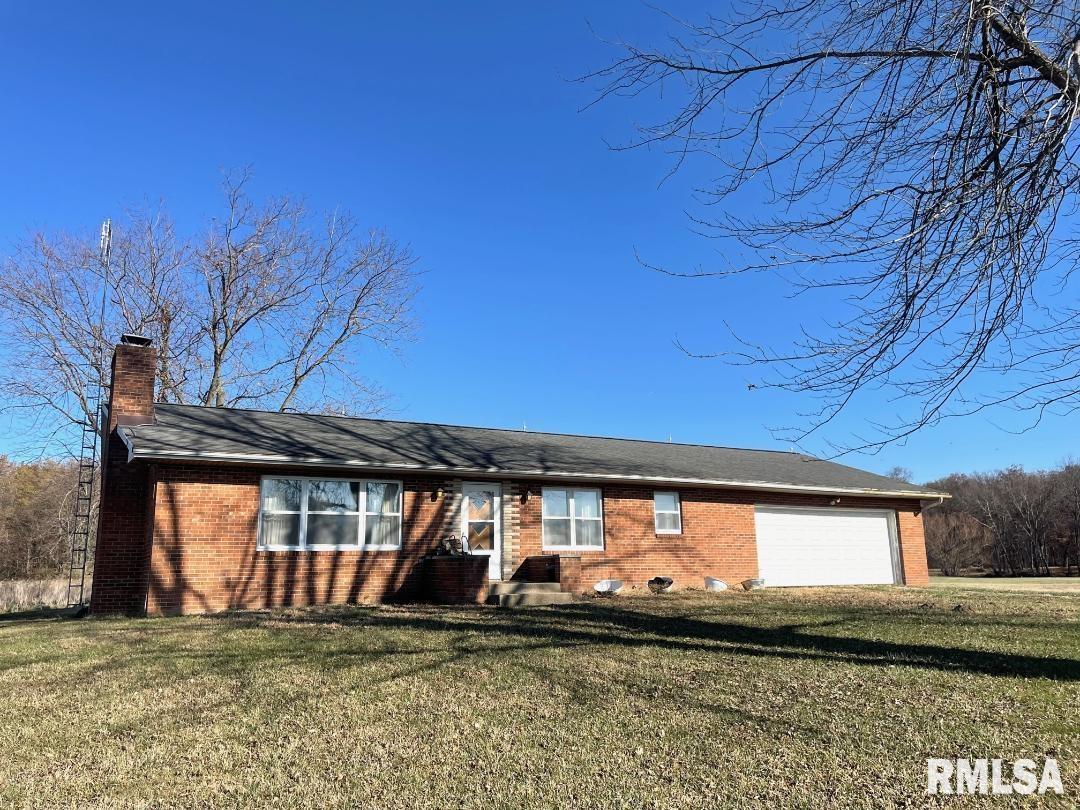 6225 Greenwood Rd., Centralia, IL 62801