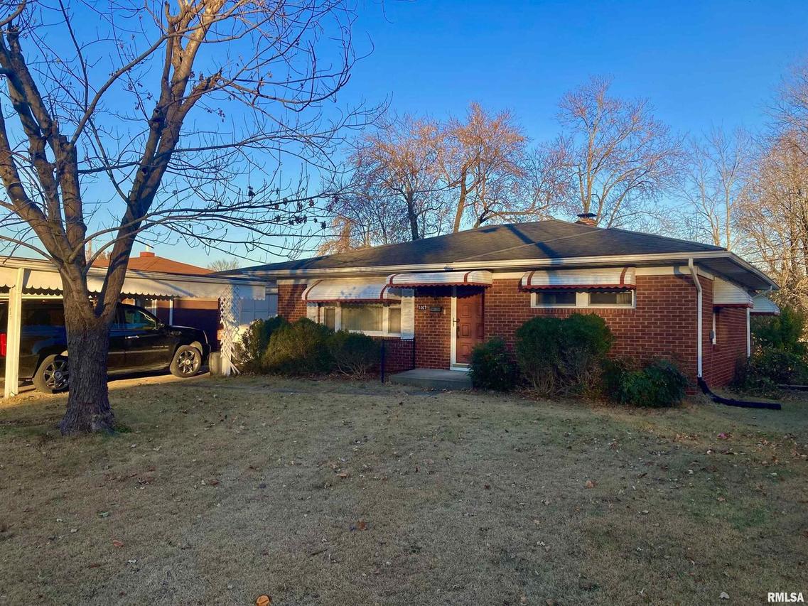 1007 S Carbon St., Marion, IL 62959