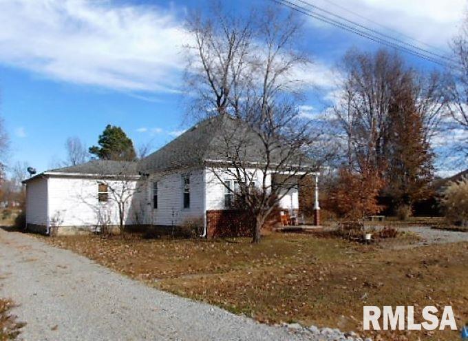 306 E Pennsylvania Ave., Pittsburg, IL 62974