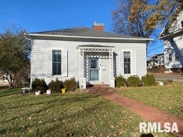 216 W Walnut St., Harrisburg, IL 62946