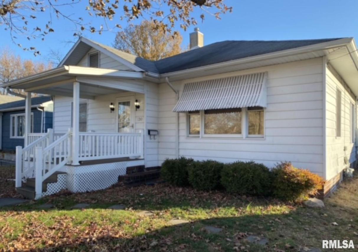 730 N 11th St., Murphysboro, IL 62966