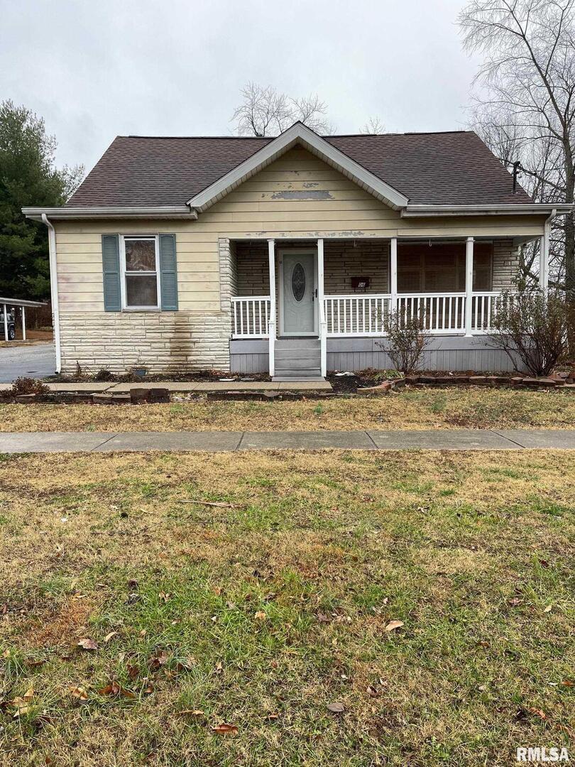 306 S Thomas St., Christopher, IL 62822