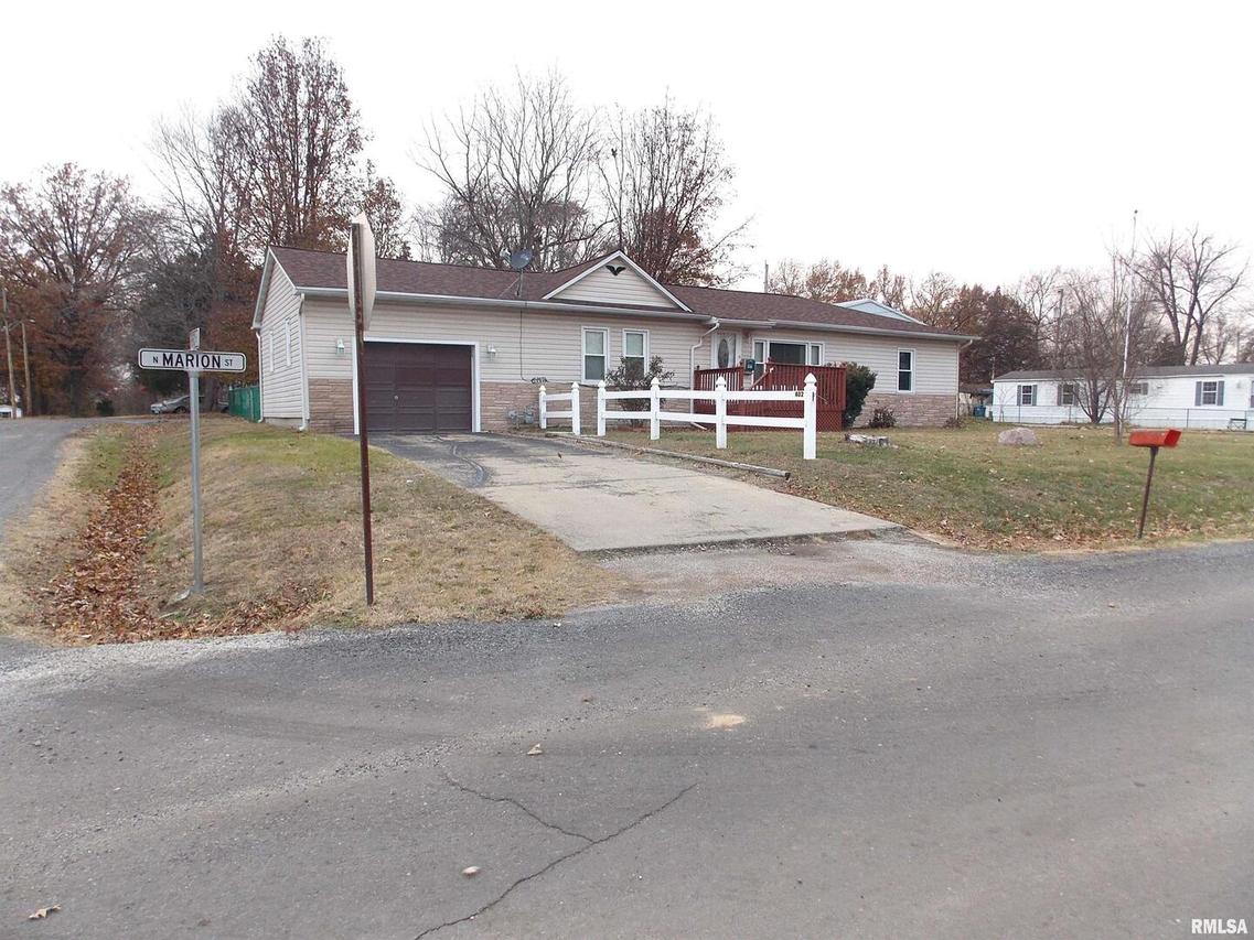 402 N Marion St., Centralia, IL 62801