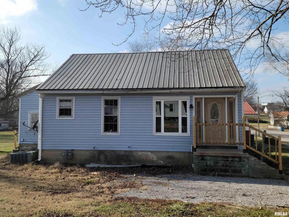 409 E Main St., Mcleansboro, IL 62859