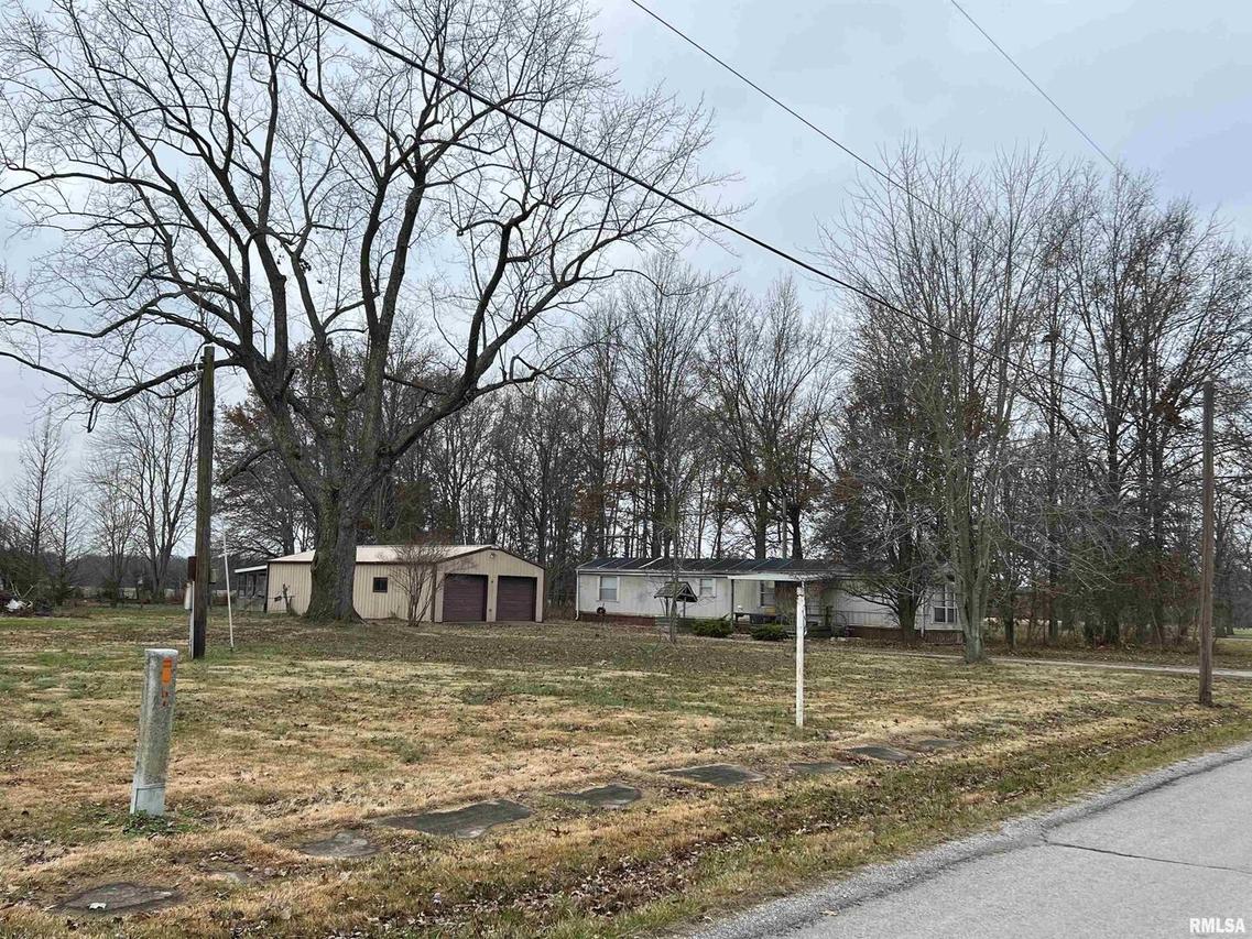 105 S Main, Woodlawn, IL 62898