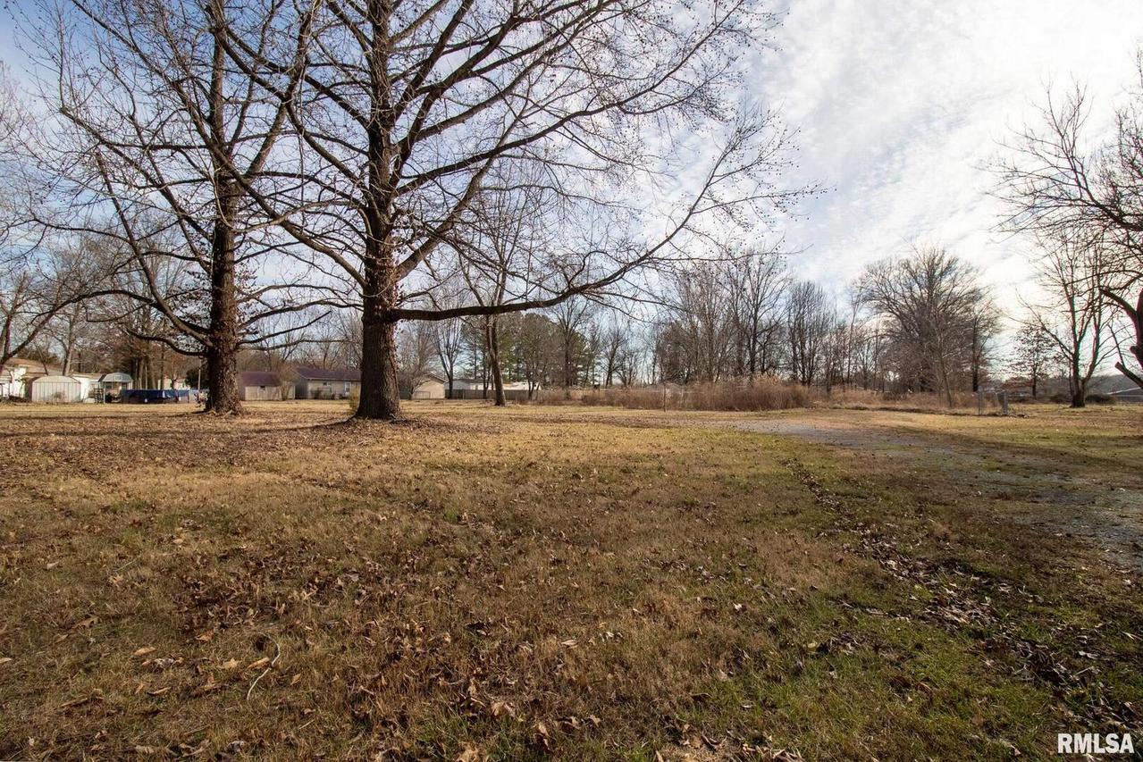 1800 C St., West Frankfort, IL 62896