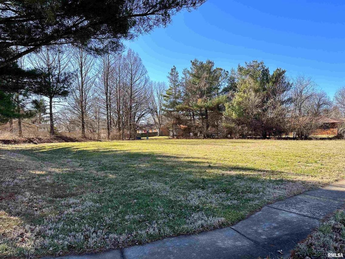 0000 W Sunset Dr., Carbondale, IL 62901