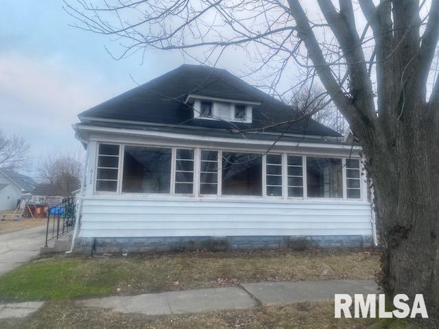 612 N 14th St., Herrin, IL 62948