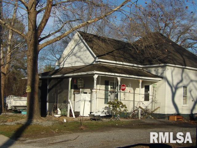 210 W Walnut St., Carrier Mills, IL 62917