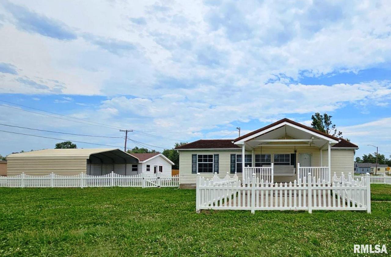 113 E Prairie St., Centralia, IL 62801