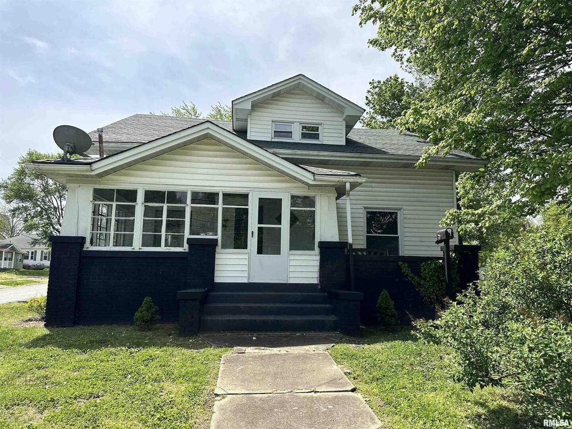 309 E Vienna St., Anna, IL 62906