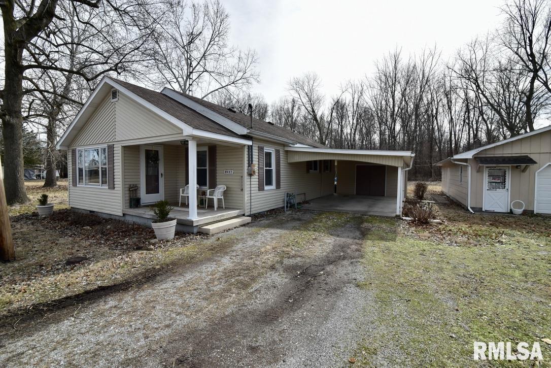 1206 W Elm St., West Frankfort, IL 62896