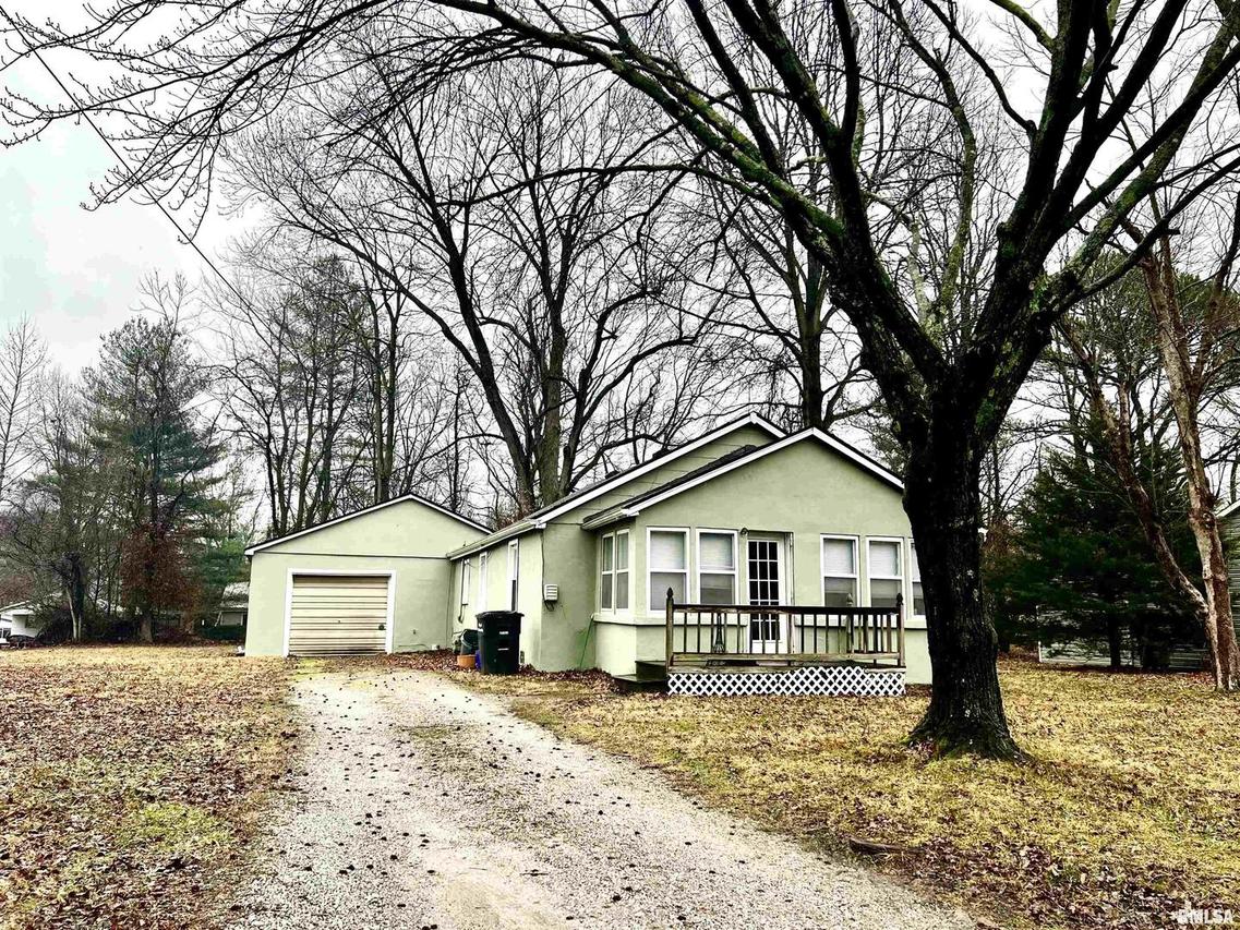 715 N Mckinley St., Carbondale, IL 62901