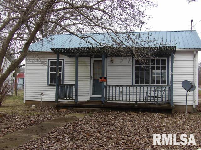 205 E Walnut St., Carrier Mills, IL 62917