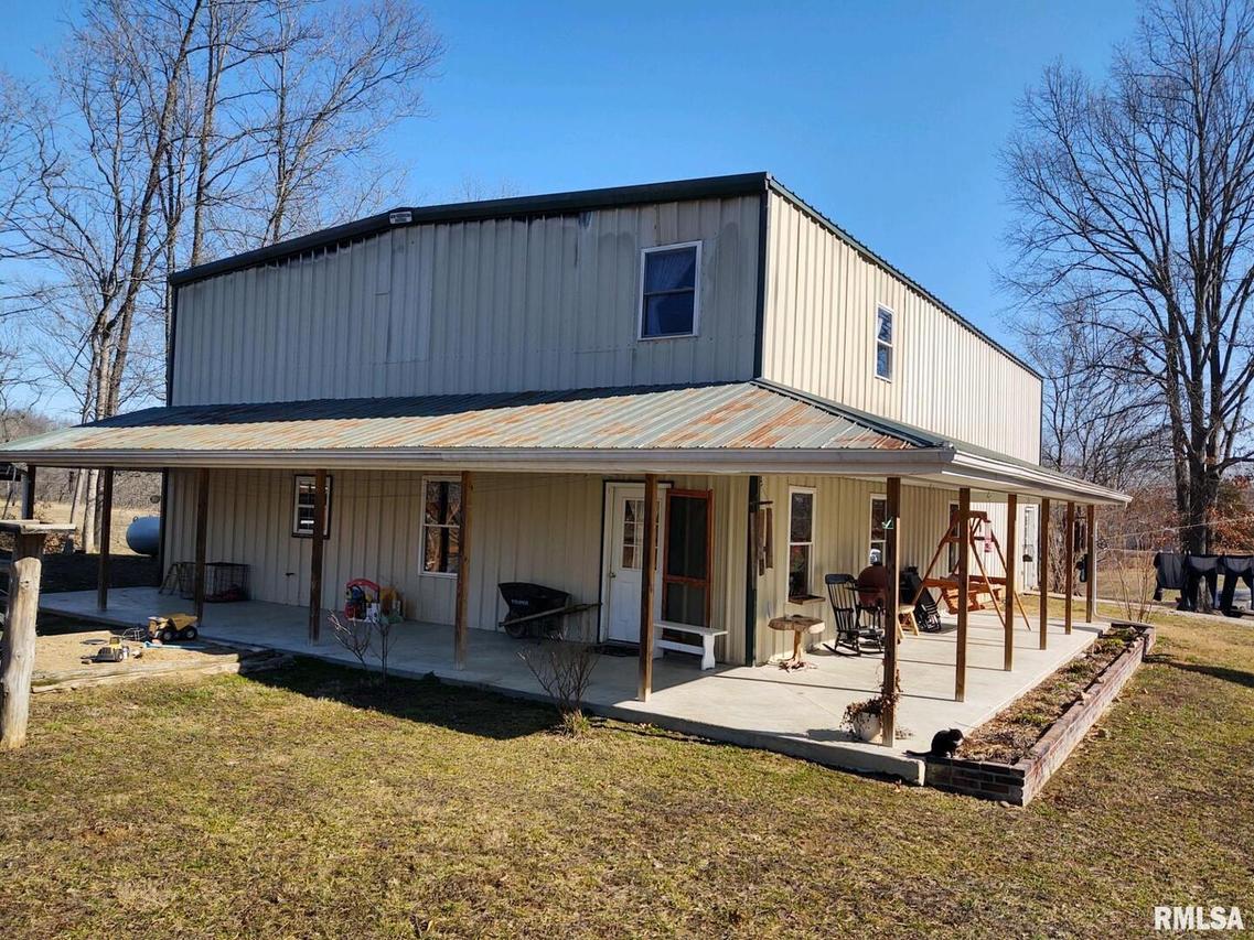 30 Pioneer Ln., Vienna, IL 62995