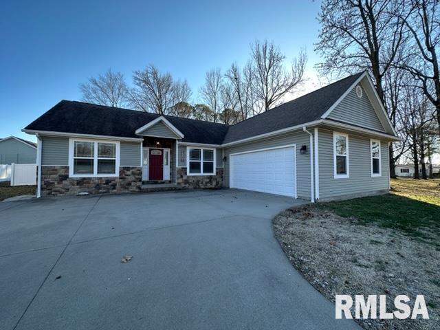 1301 W Grand Ave., Carterville, IL 62918