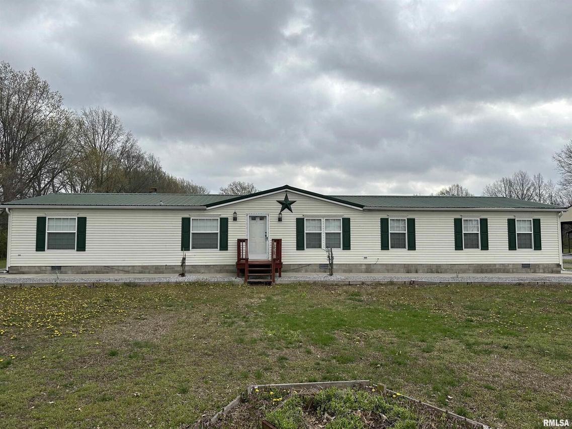 55 Curry Rd., Harrisburg, IL