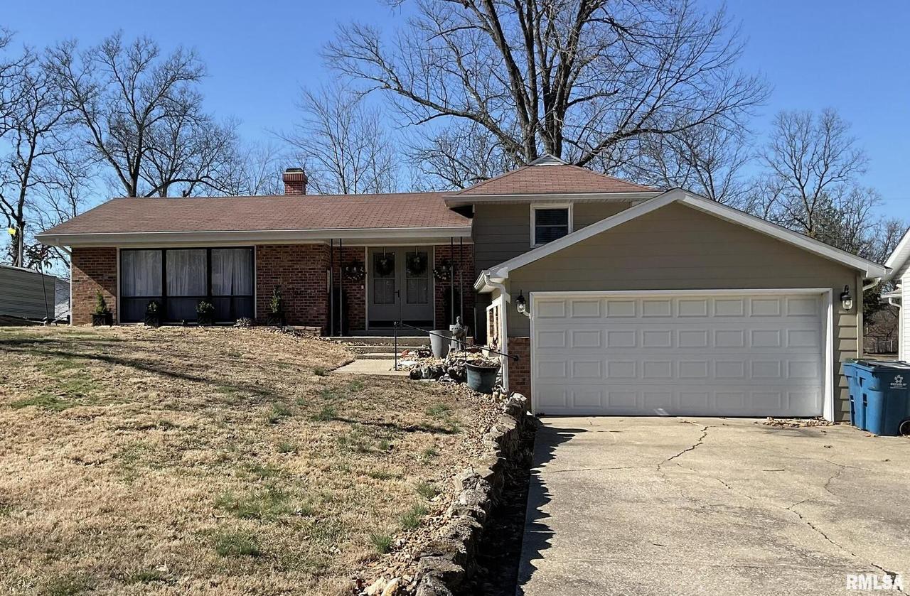 21 Westwood Dr., Mt Vernon, IL 62864