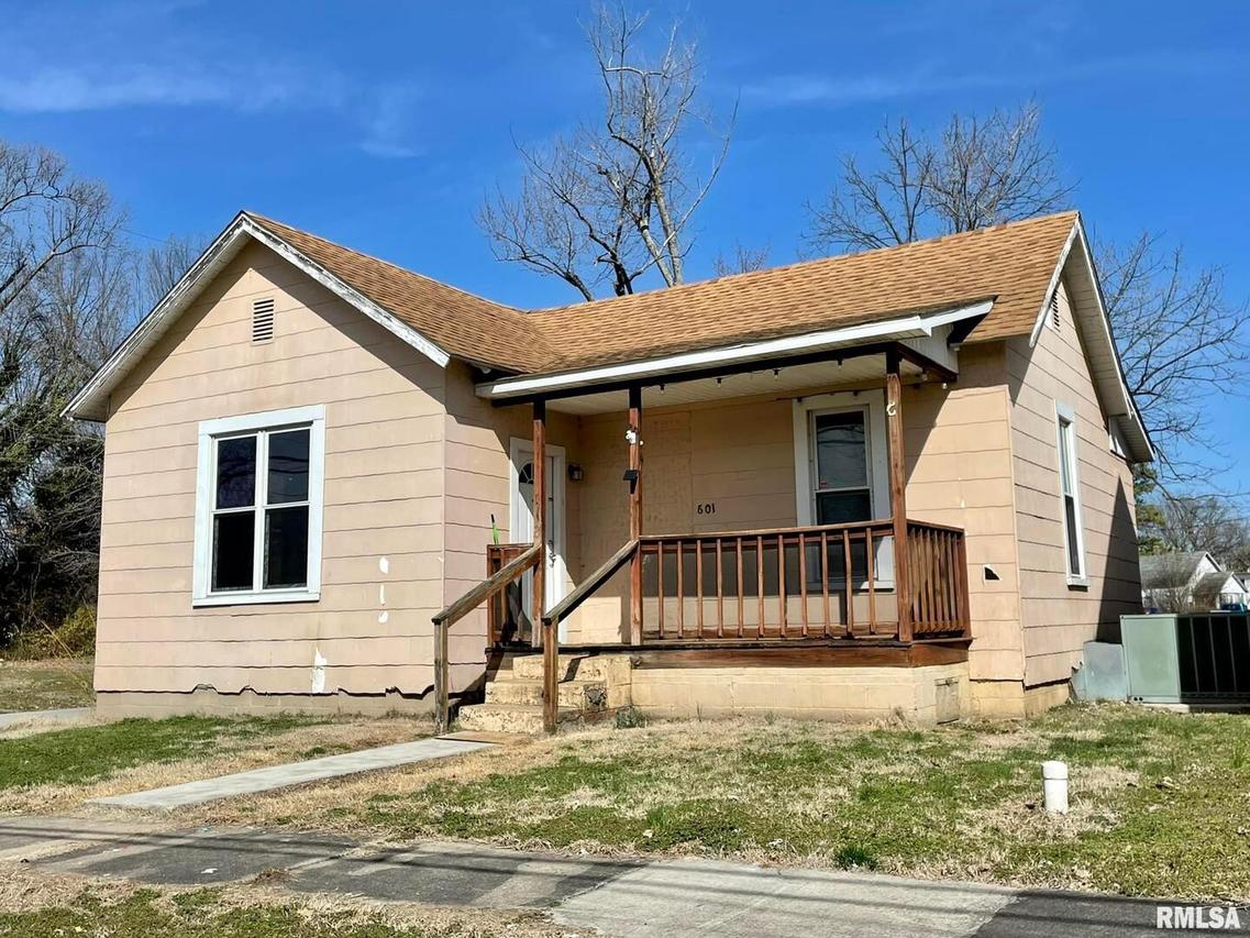 601 E 3rd St., Metropolis, IL 62960