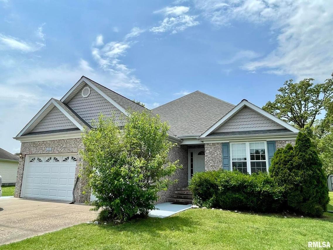 9 Eagle Ln., Metropolis, IL 62960