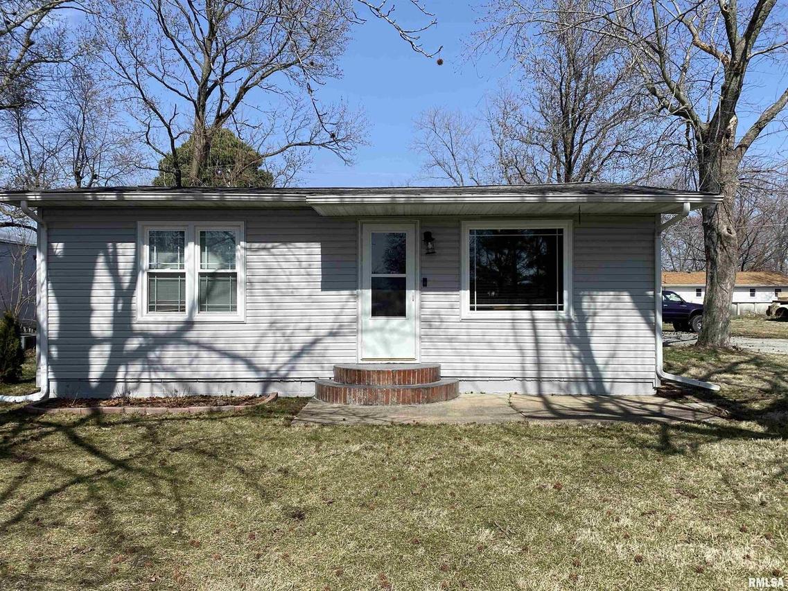 510 N Main St., Woodlawn, IL 62898