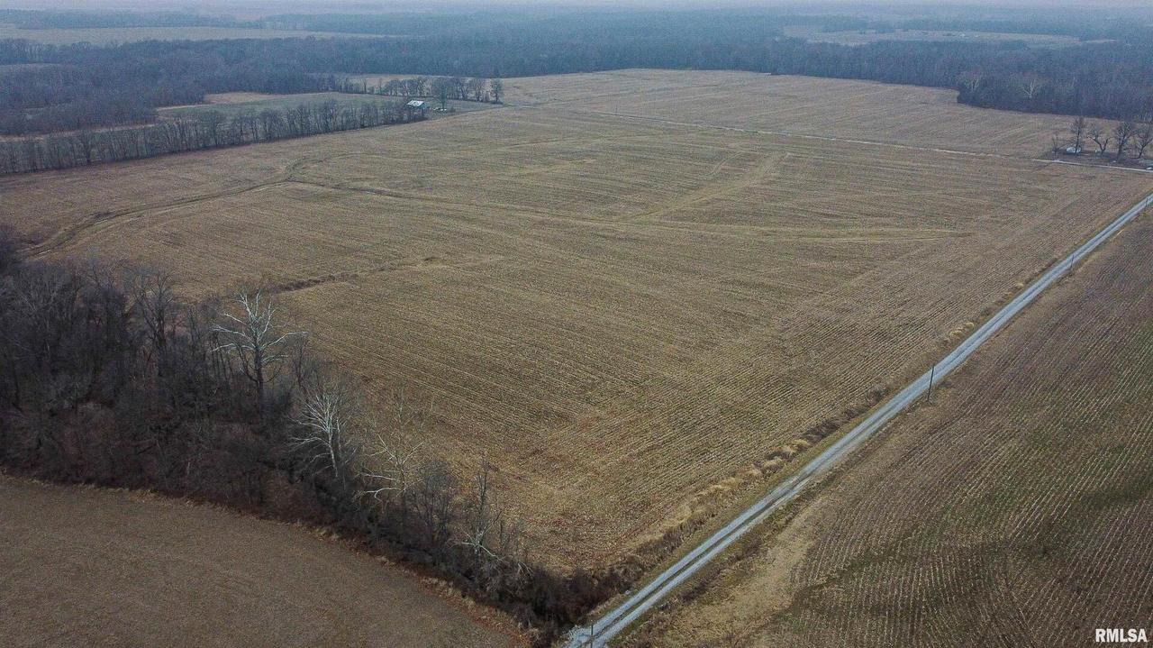 000 Barefoot Ln., Omaha, IL 62871