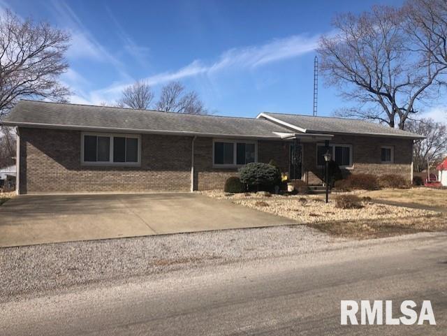 113 Jackson St., Dix, IL 62864