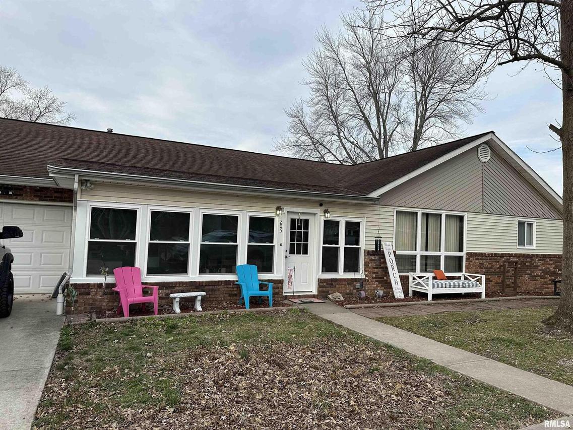 205 W Benedict St., Valier, IL 62891
