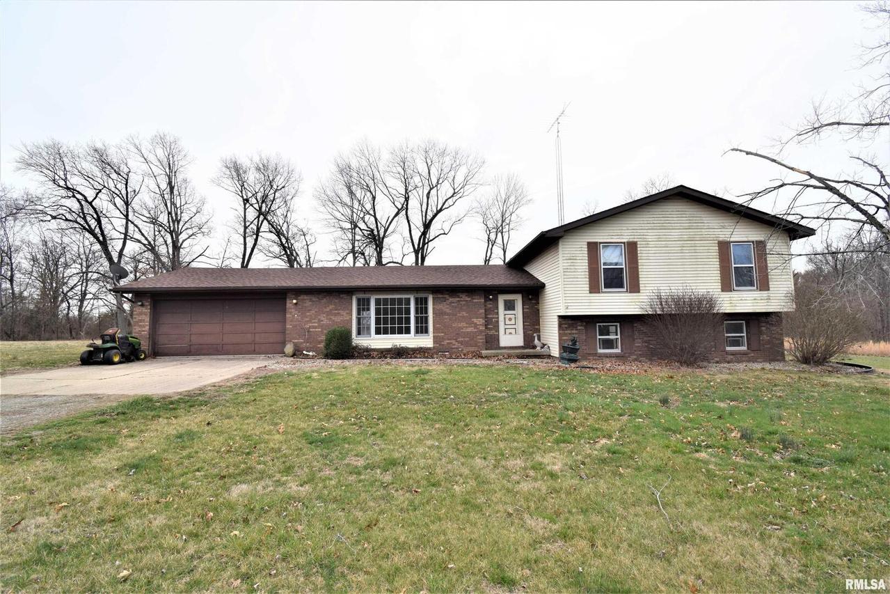 10789 E Cedar Hills Rd., Mt Vernon, IL 62864