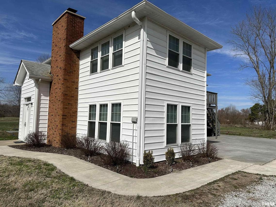 2593 Business Hwy 13 Rd., Murphysboro, IL 62966