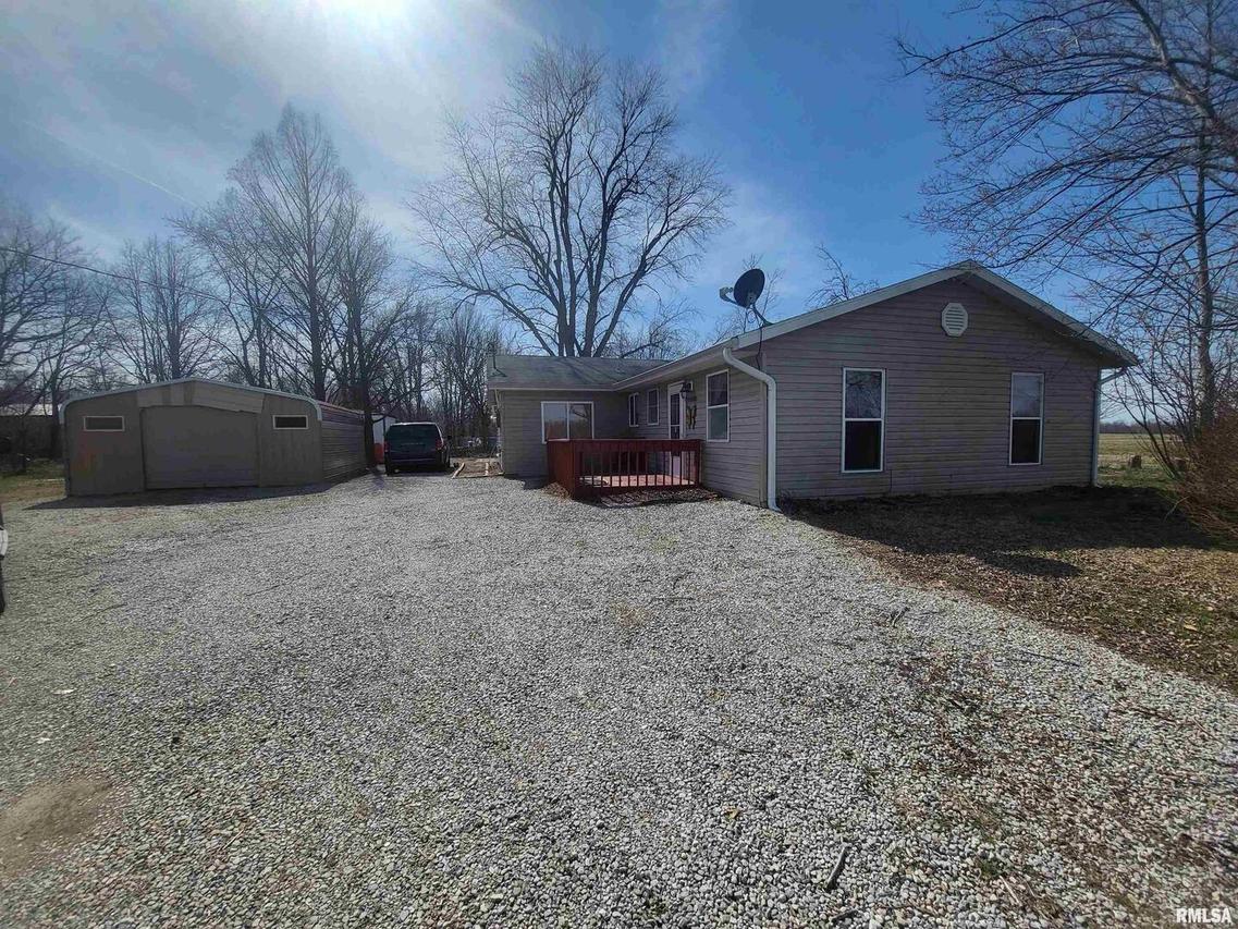 8152 Brubaker Rd., Iuka, IL 62849