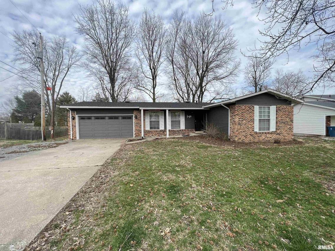 8 Buena Vista Dr., Murphysboro, IL 62966