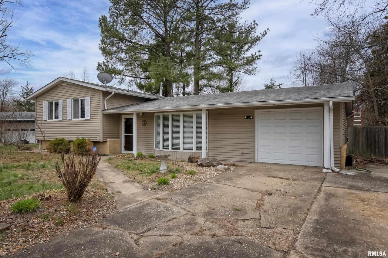 602 S Glenview Dr., Carbondale, IL 62901