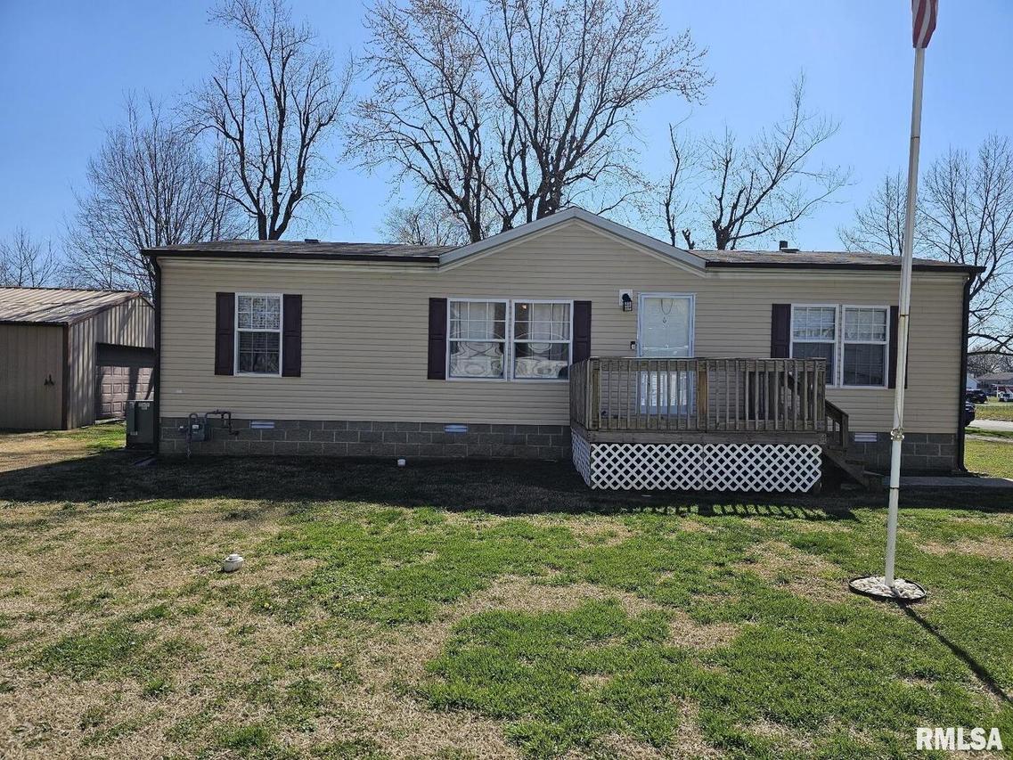 609 E 6th St., Metropolis, IL 62960
