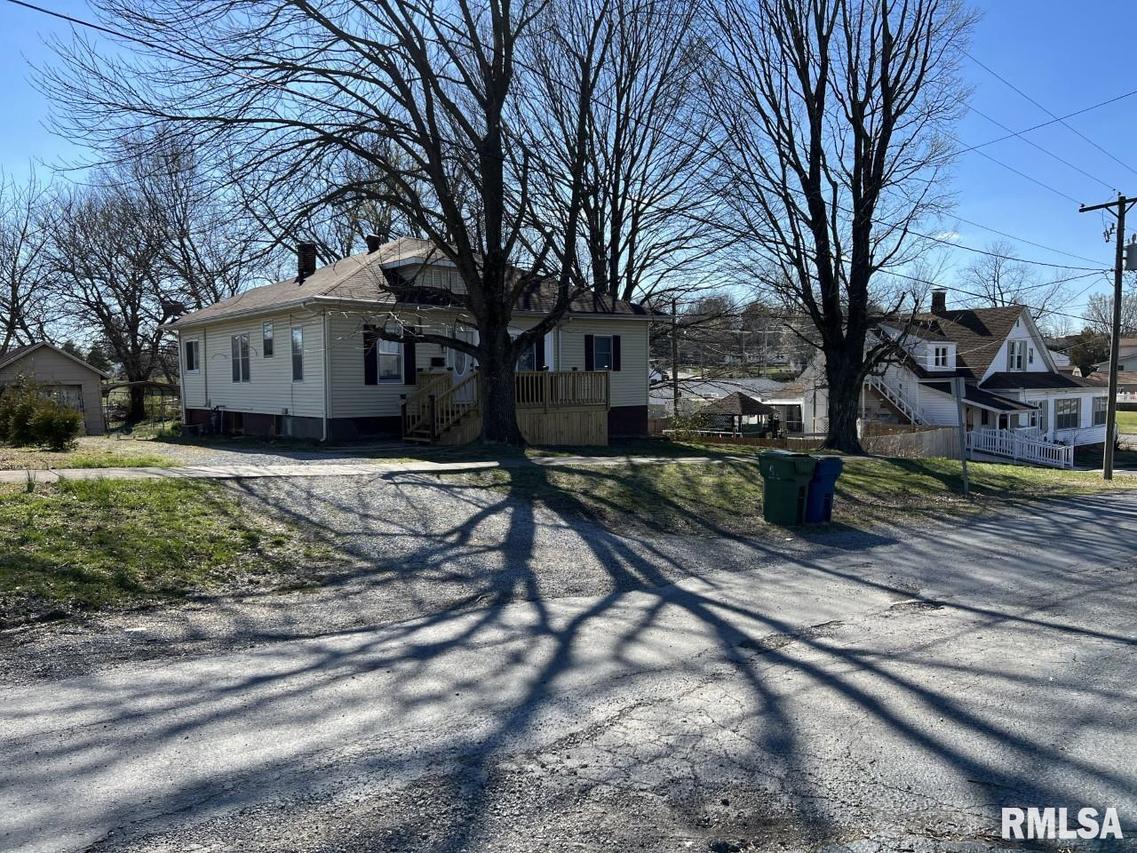 302 Lafayette St., Anna, IL