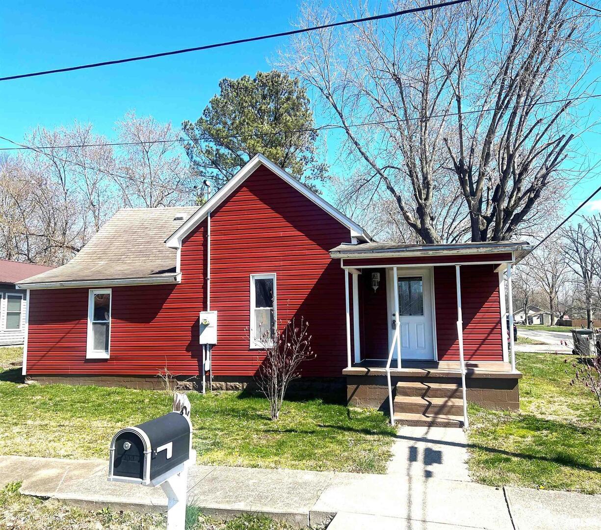 200 N Church St., Pittsburg, IL