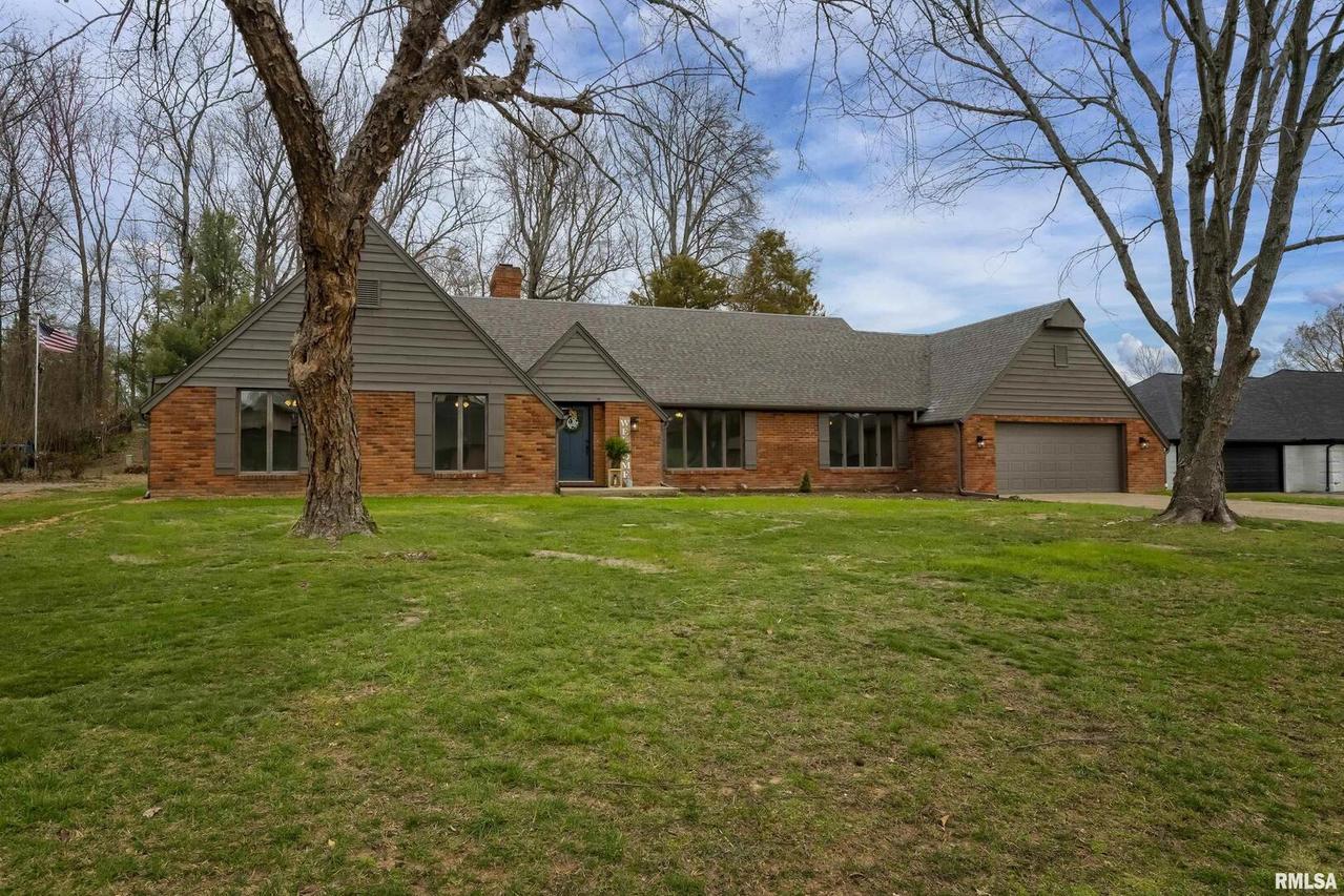 1816 Wolff Dr., Marion, IL 62959