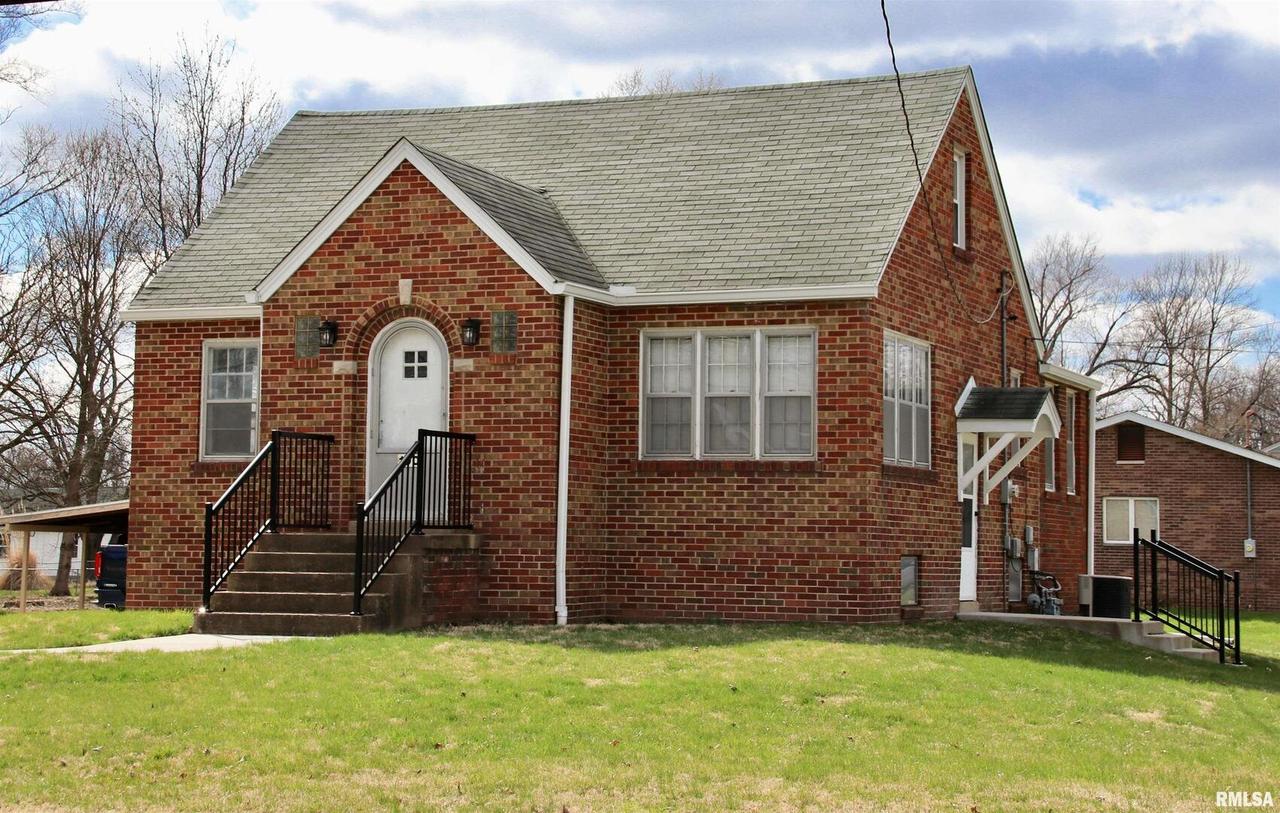 100 S Ruby Ln., Fairview Heights, IL 62208