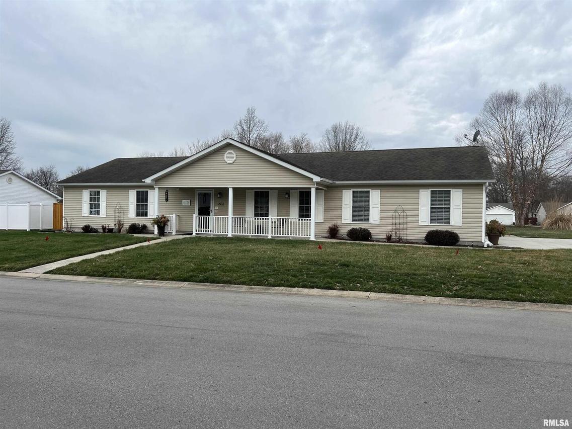 1602 N Bentley St., Marion, IL 62959