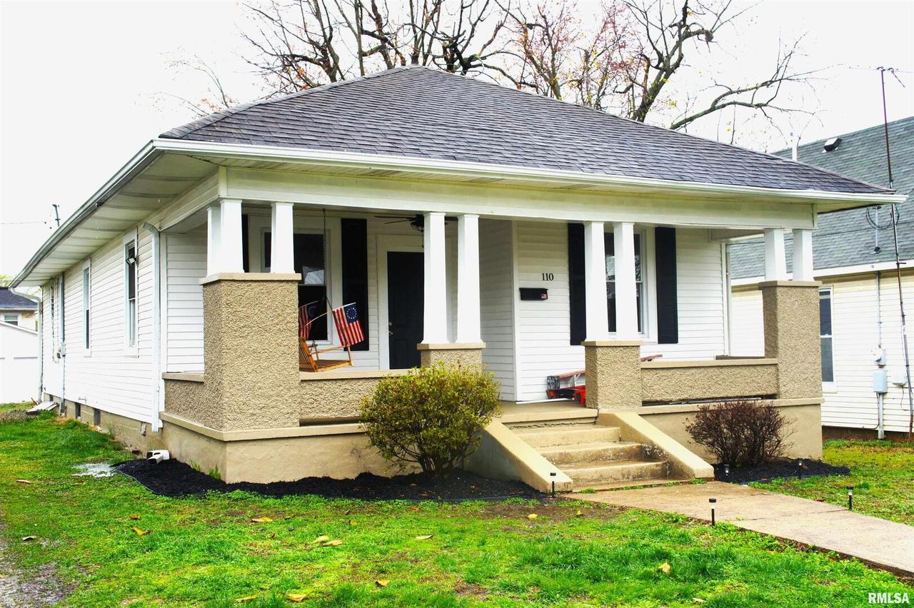 110 E 8th St., Metropolis, IL 62960