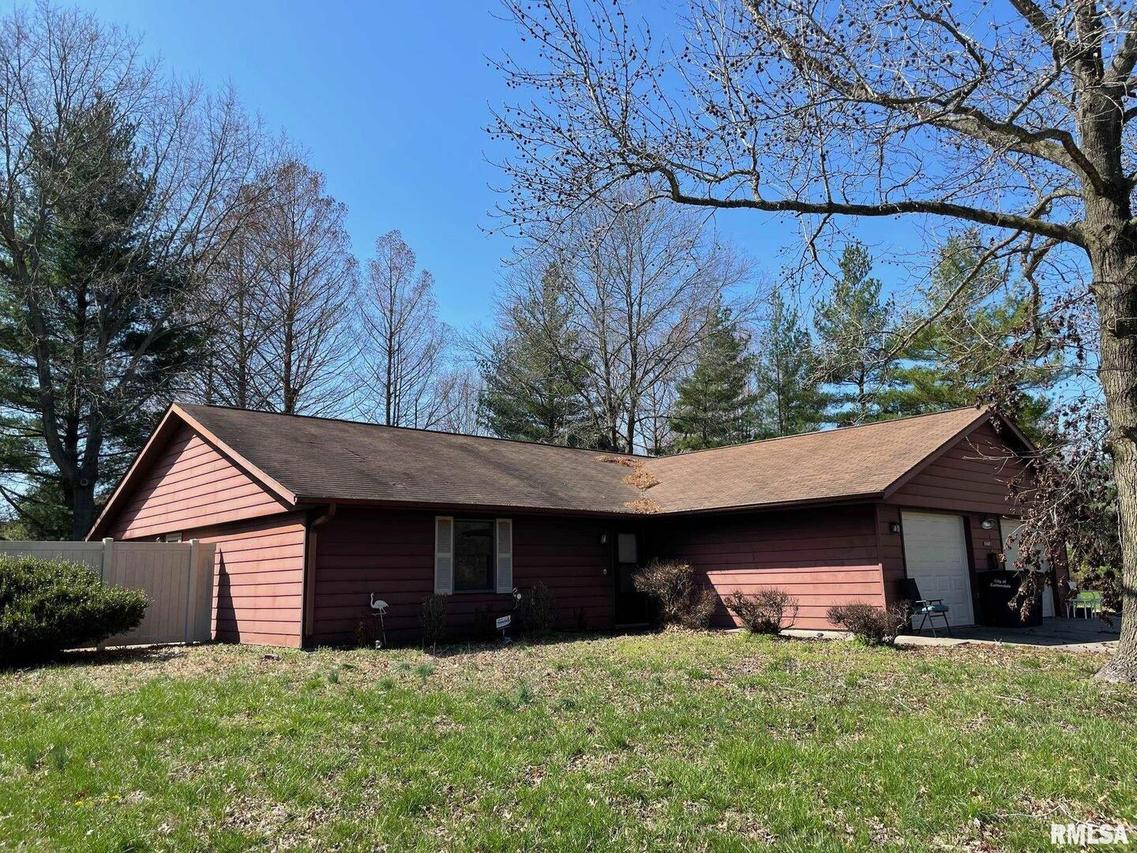 2951 W Sunset Dr. #A & B, Carbondale, IL 62901