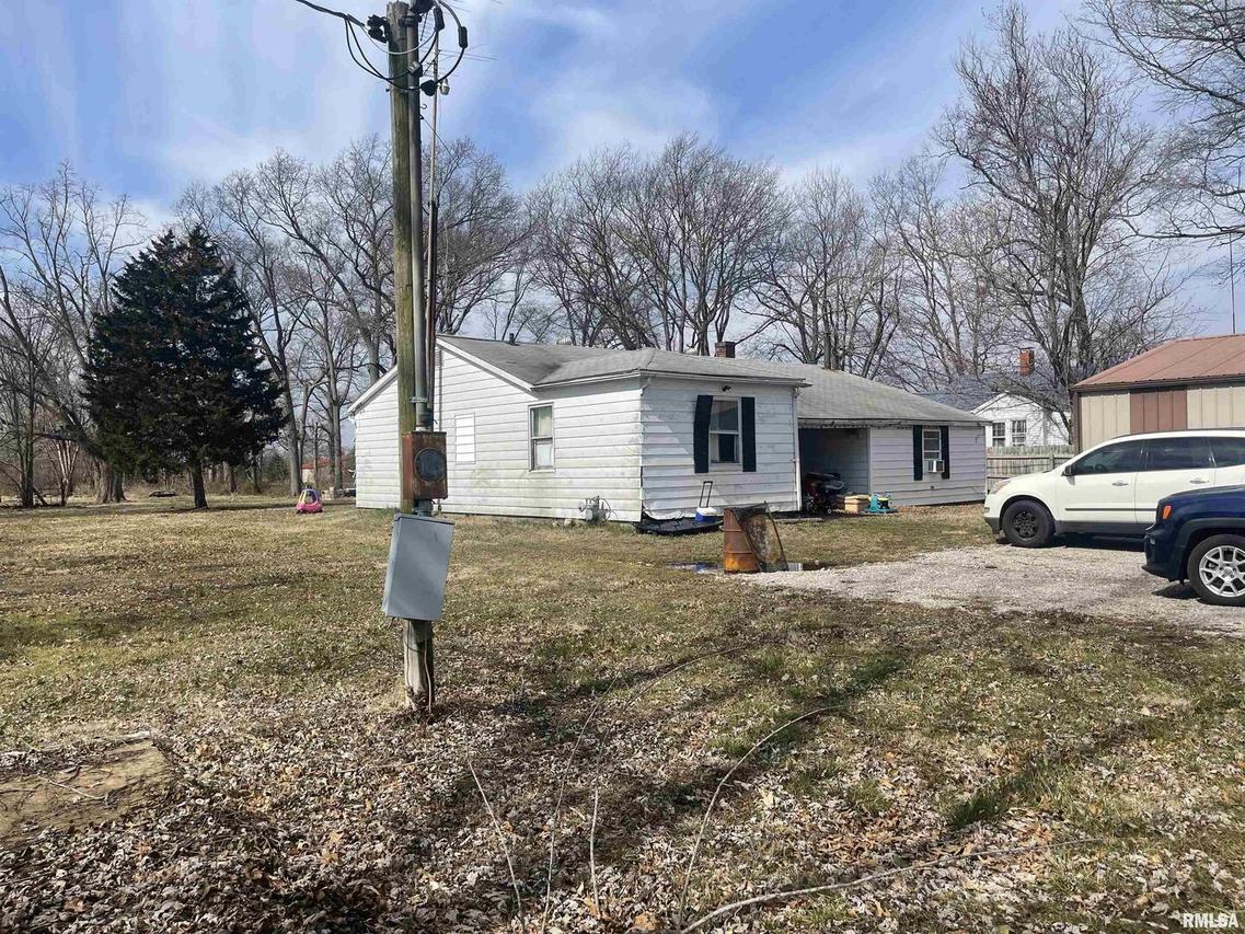 3023 State Route 51, Sandoval, IL 62882