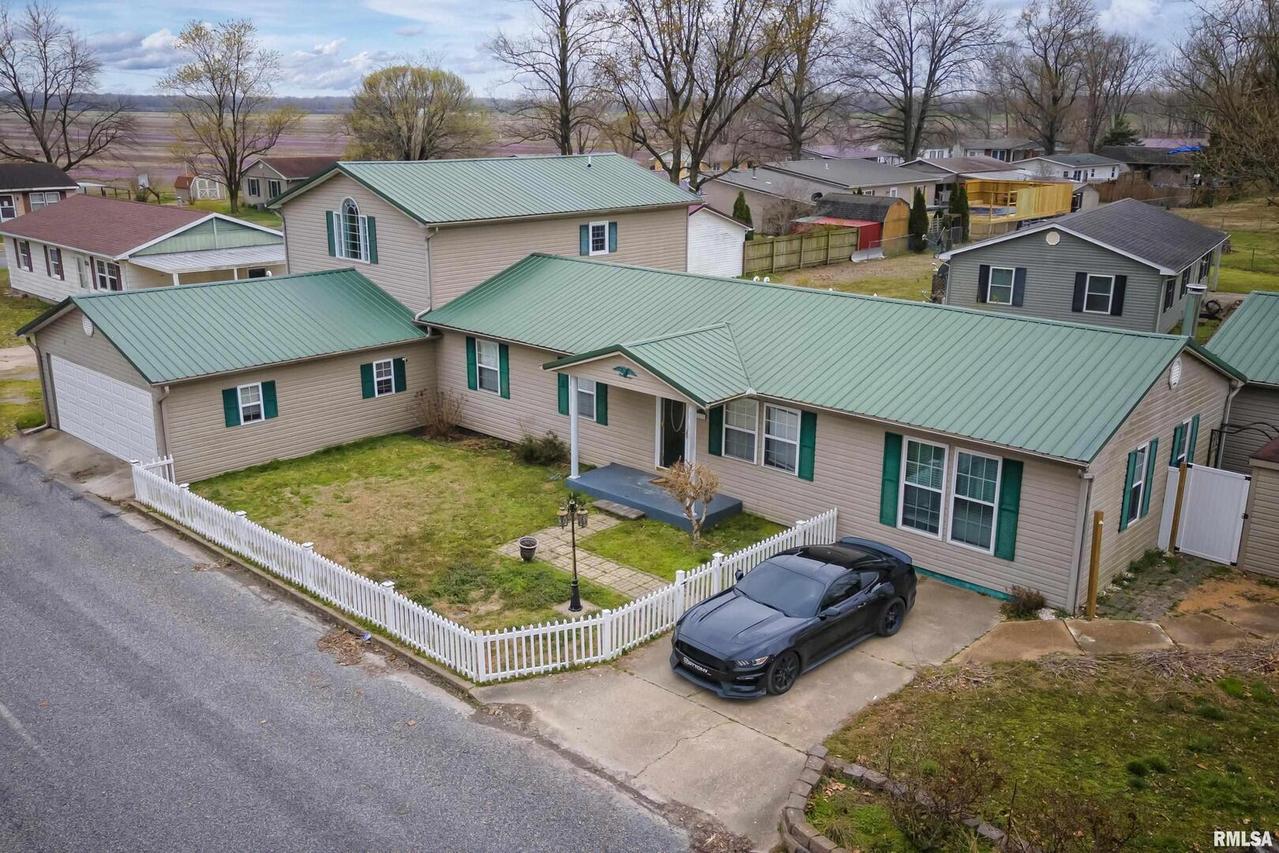 52 Chickasaw Dr., Mcclure, IL 62957