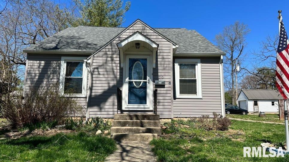 120 E Bennett St., Salem, IL 62881