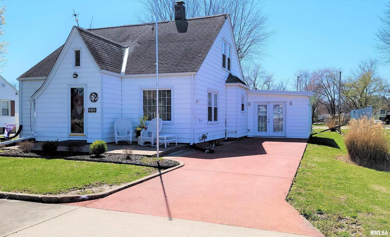 403 Mccracken St., Cisne, IL 62823