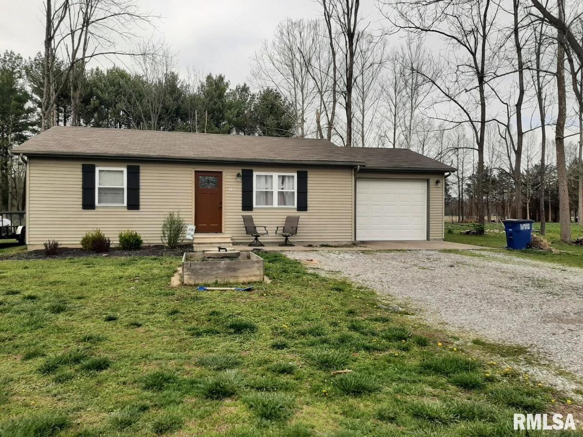 7873 Greens Market Rd., Duquoin, IL 62832